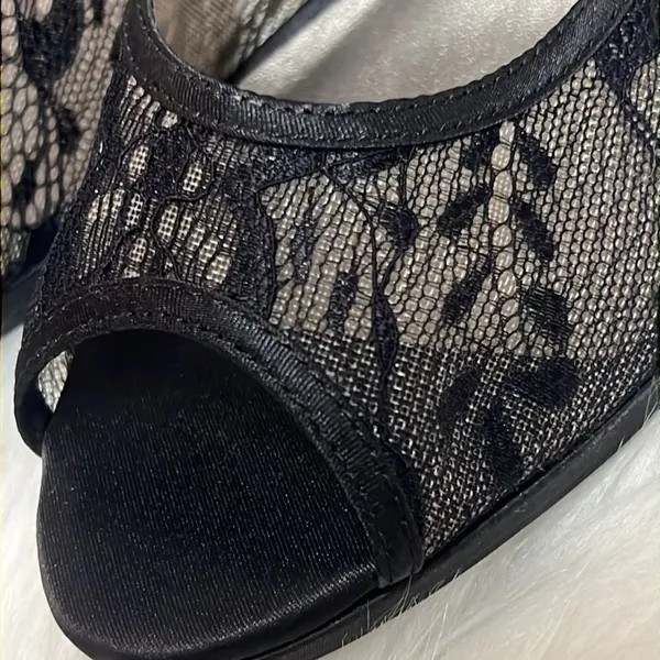 Kelly &‎ Katie Lace Peep Toe Heels Size 10 B-24 - Image 4