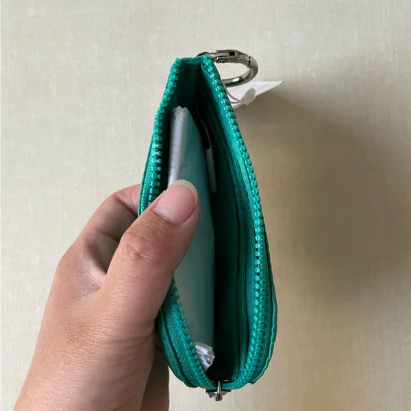Lululemon Clippable Card Pouch - Maldives Green/Mint Moment - Image 10