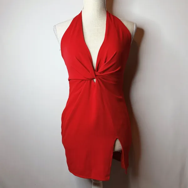 Superdown Rihanna Twist Halter Dress - Image 3