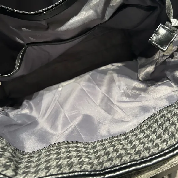 Thirty-One Gray and Black Houndstooth Tote Bag - Image 9