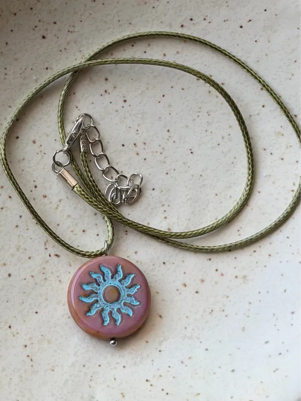 Handmade quality Czech glass sun coin bead fairy boho vintage retro style necklace🌿✨ - Image 5