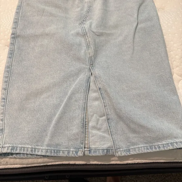 Lucky Brand Light Blue Denim Midi Skirt with Front Slit - Image 3