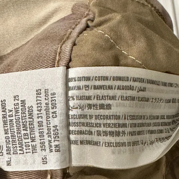 Hollister Camo Cargo Pants - Image 3