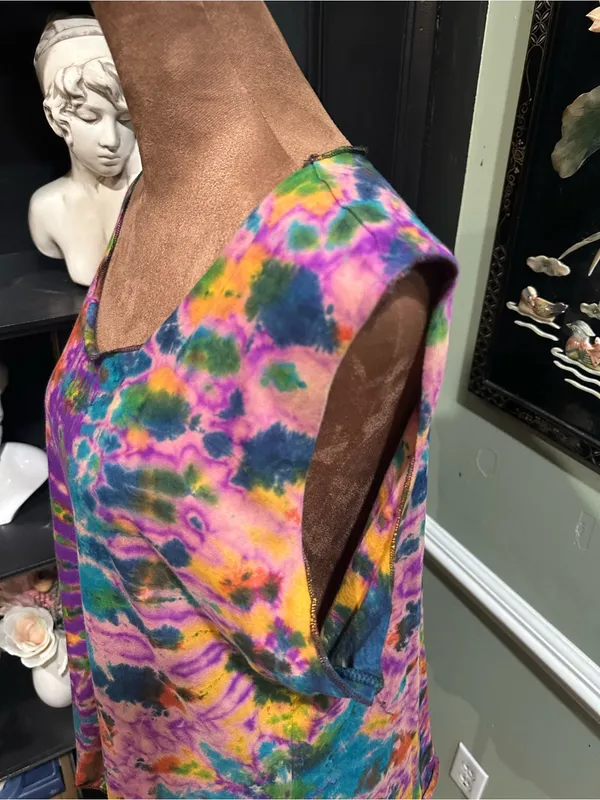 Karma Circle USA Sleeveless Dye Top – Multicolor Swirl – Size L/XL - Image 5
