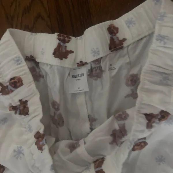 Hollister Pajama Shorts - Image 2
