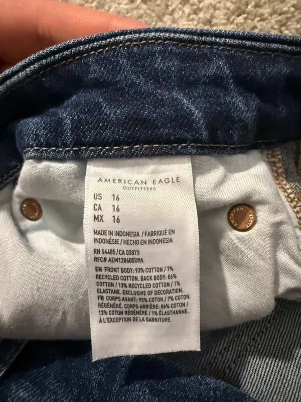 American Eagle Jean Shorts - Image 3