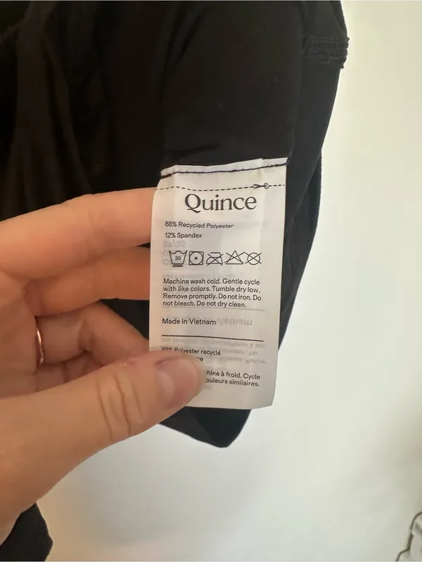 NWOT Quince Flowknit Mid-Rise Short black large - Image 4