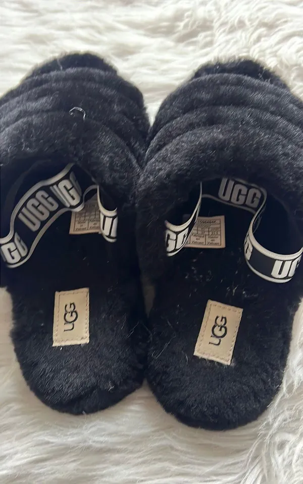 UGG Slippers - Image 3