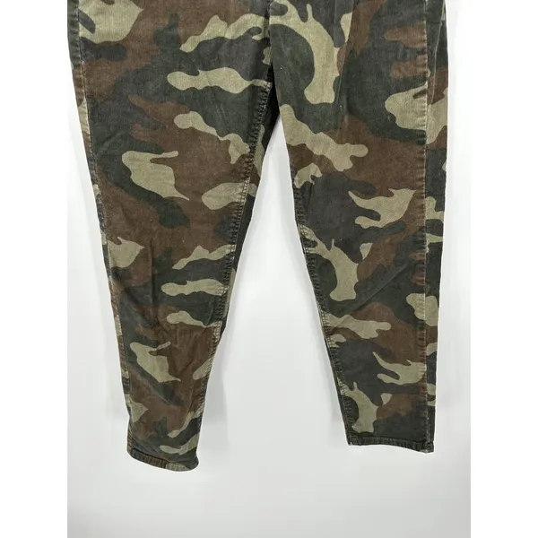 American Eagle Camo Mom Jeans Womens 4 Regular Green Corduroy Super Stretch HE17 - Image 3