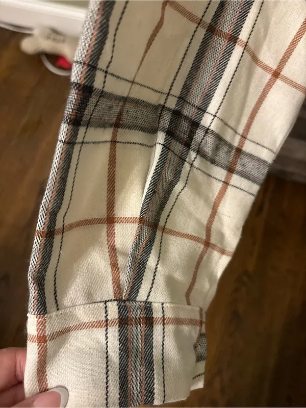 SHEIN Cream Plaid Cropped Button-Down Shirt with Black & Brown Stripes - Image 2