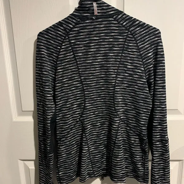 Zetta zip up jacket size large Black - Image 7