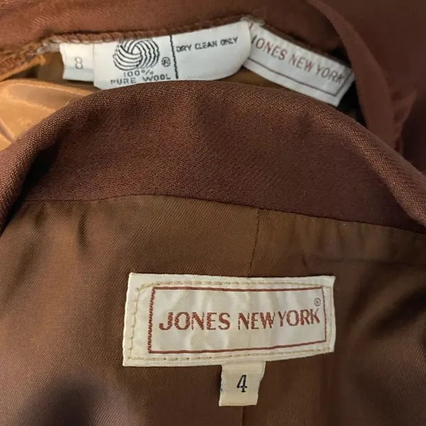 Vintage Jones New York Brown Professional Workwear Blazer & Skirt Suit - Image 6
