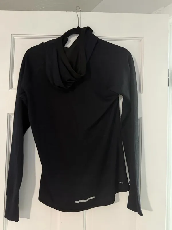 Nike Top Dri-Fit top - Image 3