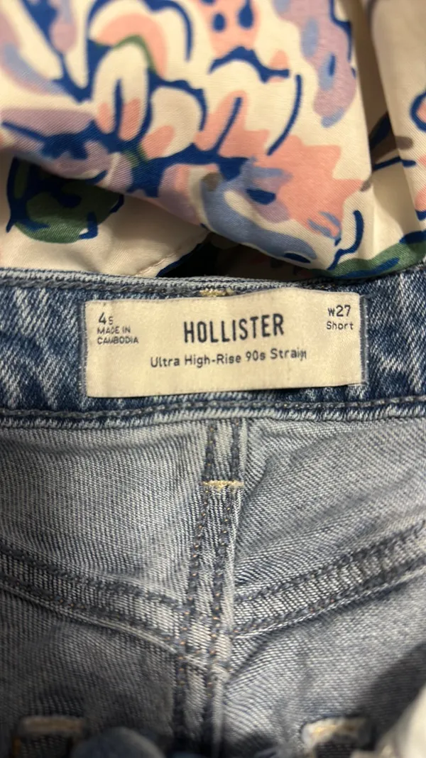 Hollister Jeans - Image 2