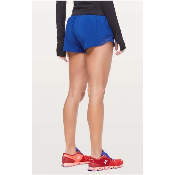 Lululemon Hotty Hot Short II 2.5" size 4 - Image 2