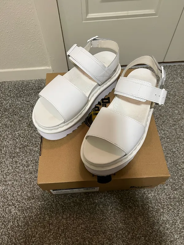 Voss Quad Dr. Martens Sandals Platform - Image 3