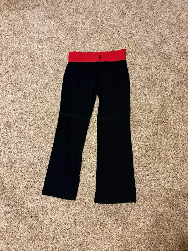 Skinny Girl Black Wide-Leg Yoga Pants Flare Leggings with Red Waistband - Image 4