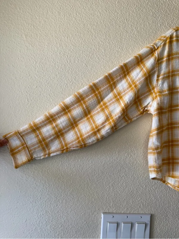 NWT American Eagle Outfitters Mustard Plaid Button-Down Shirt - Image 5