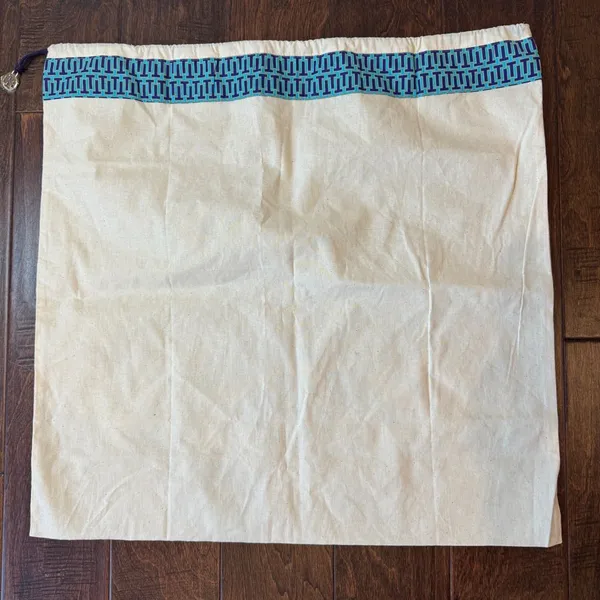Tory Burch Drawstring DUST BAG for Shoes‎ Handbags Gold Logo Charm - Image 3