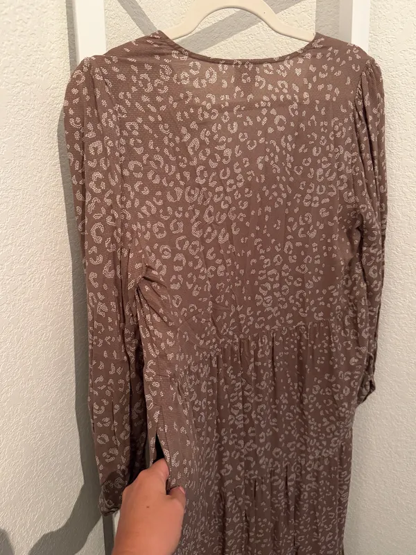 A New Day brown leopard print maxi dress with ruffle sleeves and V-neckline, size XS - Image 4