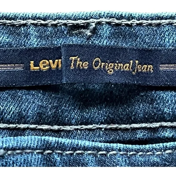 Levi's Mid Rise Skinny Cut Off Denim Shorts Womens 8 Blue‎ Distressed Raw Hem - Image 5