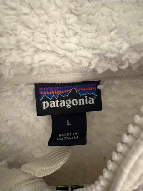 White Fuzzy Patagonia Quarter Zip Jacket Size L - Image 4
