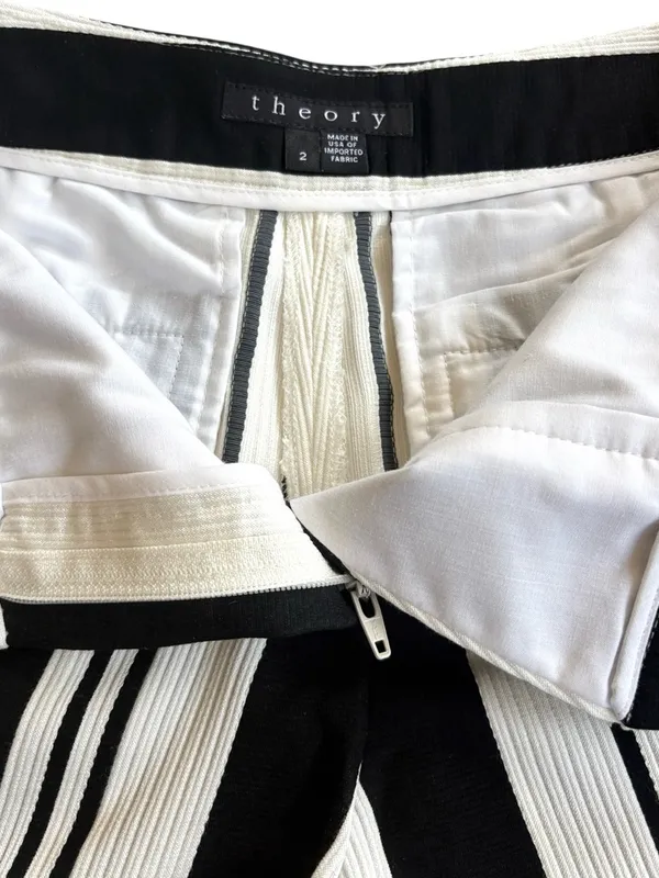 Like New Theory Blayne shorts Black White Stripe Size 2 - Image 8