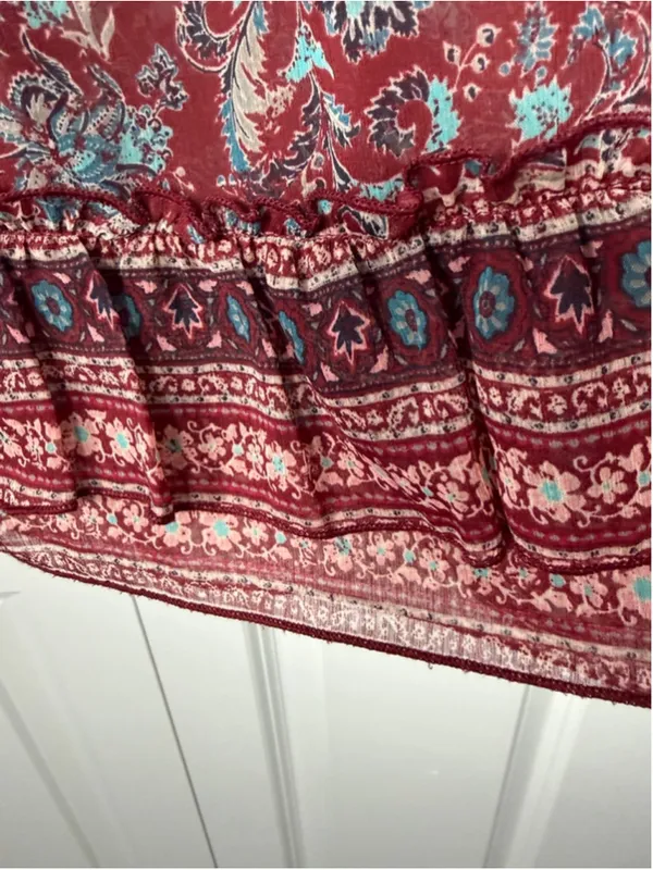 Knox Rose Blouse M Red/Maroon Blue Floral Peasant Top EUC - Image 6