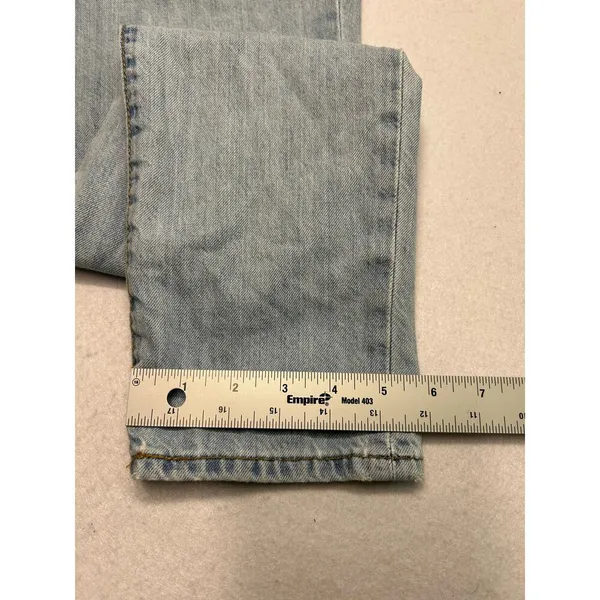 Levi’s classic slim fit light wash overalls. women’s size small. - Image 10