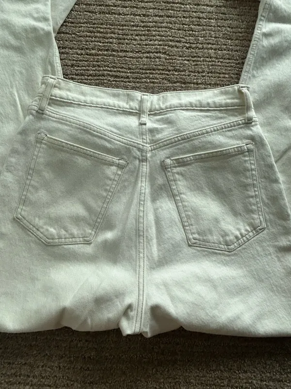 Abercrombie white Jeans - Image 6