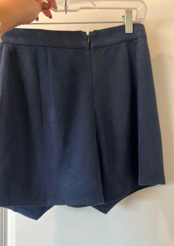 Boutique Navy Blue Skirt - Image 4