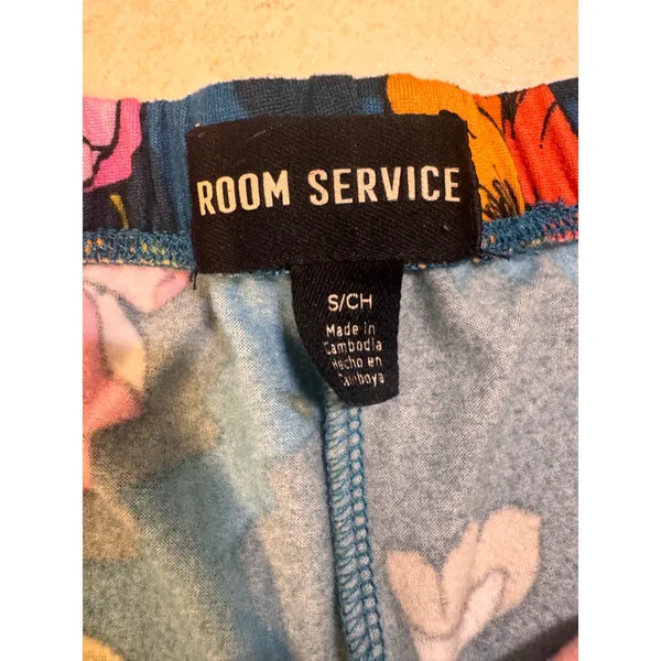 Room Service Womens Navy Floral Pajama Set Long Sleeve Button Down Small - Image 4