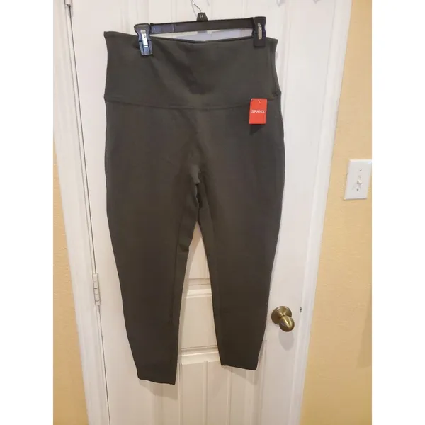 NWT Spanx stretch fit cropped leggings size XL - Image 4