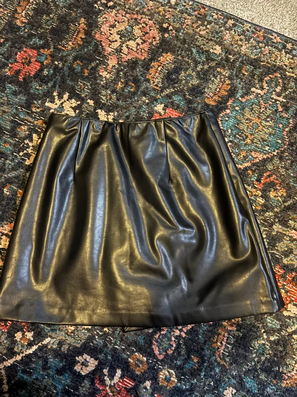 Abercrombie Faux Leather Skirt - Image 4