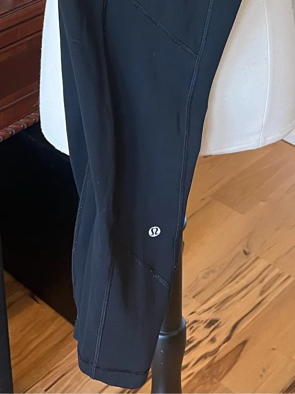 Lululemon Black Multi Pocket Athletic Leggings - Image 6