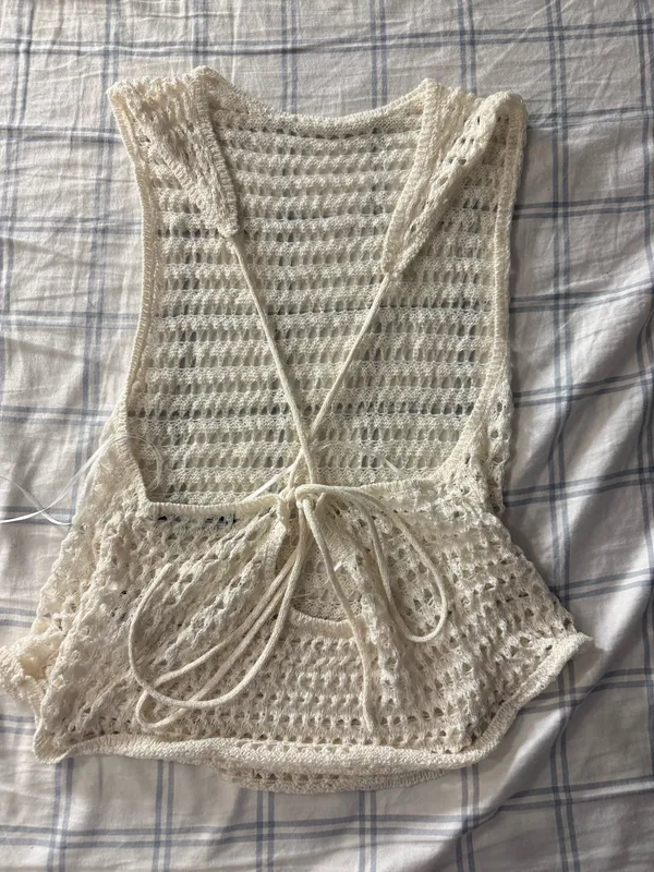 Urban Outfitters Cream Crochet Open Back Top – Size L - Image 2