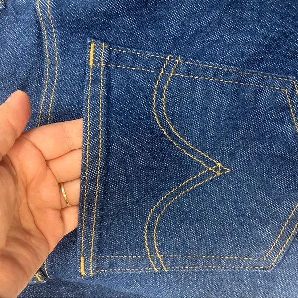 NW5 Levi's Women's Boyfriend Jeans in Deep Blue 29x30 - Image 11