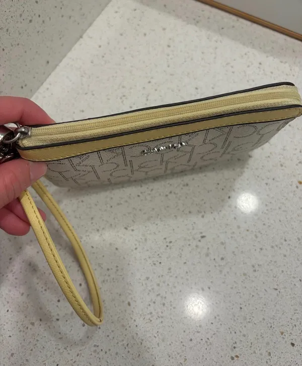 Women’s Calvin Klein Pastel Yellow Cream Wristlet Wallet EUC - Image 2