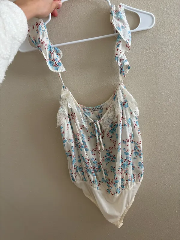Free people top - Image 4