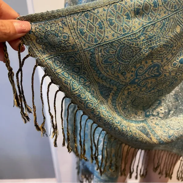 Pashmina Silk blend fringe Elegant Blue and Gold Paisley Scarf wrap shawl 70’ - Image 6