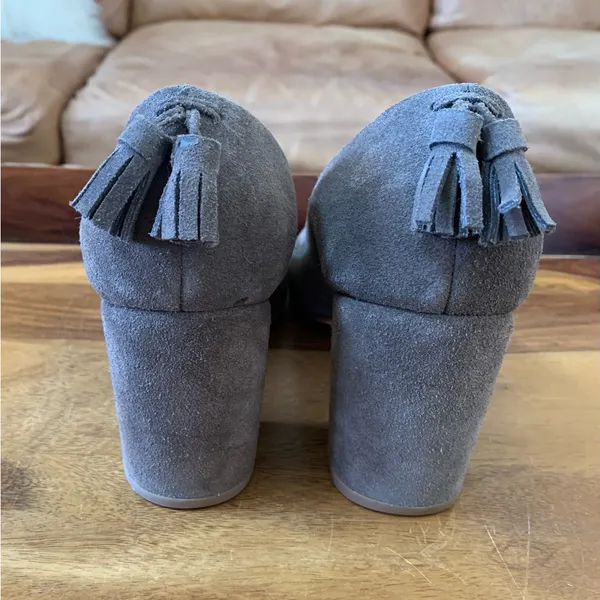 Huma Blanko Gray Suede Tassel Heels Size 9 - Image 2