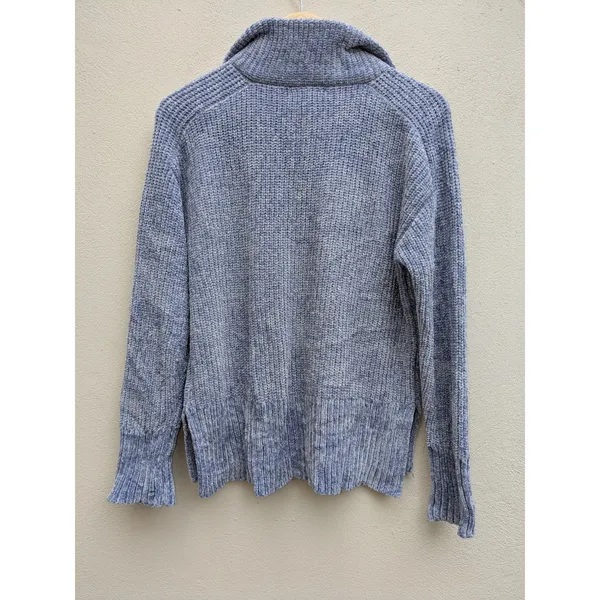 Christian Siriano Women's Sweater Soft Blue Size Medium - Image 4