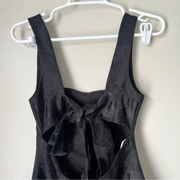 Lulu’s Women’s Black Floral Square Neck Open Back Mini Dress Size Small New - Image 4
