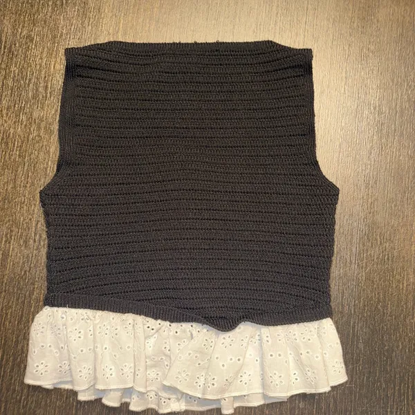 Zara Black Crochet Button-Front Crop Top with White Eyelet Ruffle - Image 3