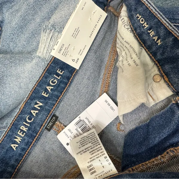 NWT American Eagle Stretch High Rise Ripped Mom Jeans Indigo Shatter 6 Short - Image 9