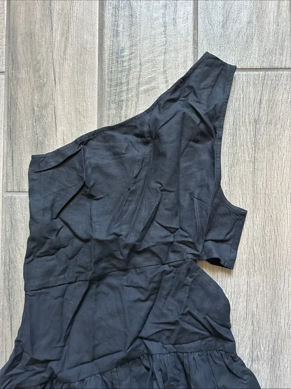 VENUS Black One-Shoulder Maxi Dress - Image 3