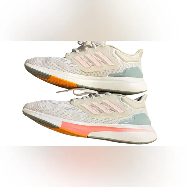 Adidas EQ21 Women's Dash Grey Running Shoes - Image 2