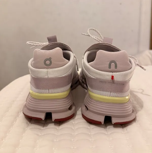 On Cloud Shoes - Image 3
