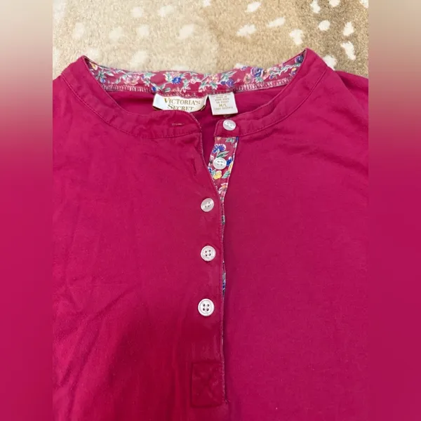 Victoria’s Secret gold label magenta pink floral lined print Henley women’s M/L - Image 4