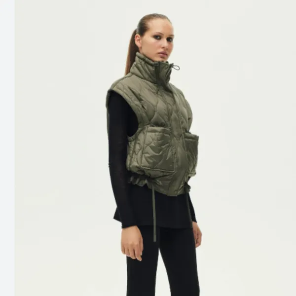 NWOT ZARA Khaki Green Puffer Jacket Sleeveless Pockets Lightweight Oversize M - Image 4
